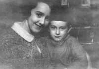 Г.И.Лемберг с матерью Софьей Мордуховной