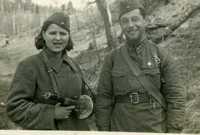 И.Д.Штакельберг с медсестрой, которая вынесла его раненого с поля боя 16.12.1942